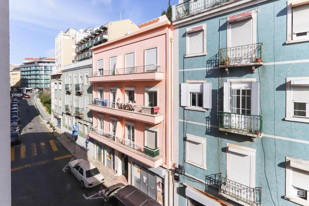 Almirante Classic By Homing Lisbon Bagian luar foto
